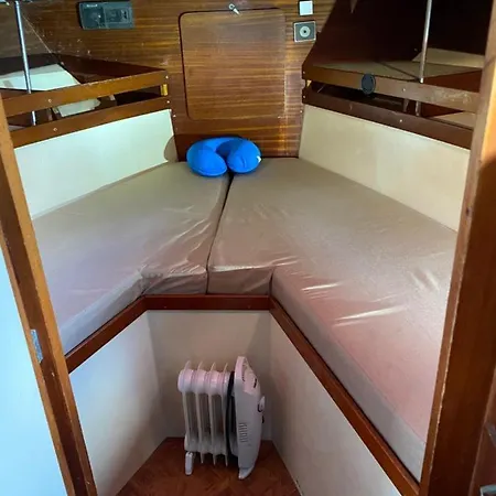 Botel Bateau Insolites Leucate