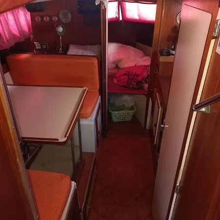 Bateau Insolites Botel Leucate