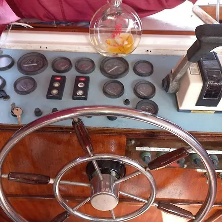 Bateau Insolites Botel *